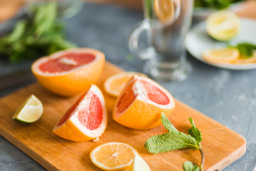 Fototapeta na wymiar Citrus and lemonade on the table in summer