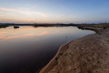 Poranek nad rzeką Narew, Podlasie, Polska