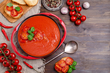 Thick tomato soup with spices
