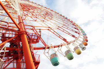 Colorful ferris wheel in Odaiba, Tokyo. - obrazy, fototapety, plakaty