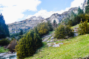 Obraz premium El Parque Natural de Ordesa y el monte perdido