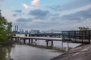 Obraz premium bridge over the river