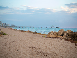 Fototapeta na wymiar Beach Pier