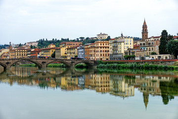 Fototapeta na wymiar St.Trinity Bridge in Florence
