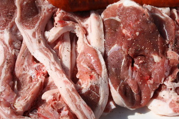 Carne cruda especiada