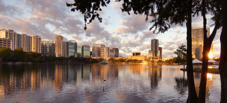Downtown Orlando Sunrise in Lake Eola - Photo image
