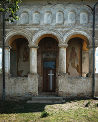Obraz premium entrance to the church