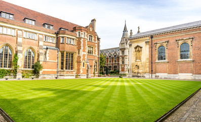 Fototapeta Old court of Pembroke College in the University of Cambridge, England. It is the third-oldest college of the university and has over 700 students and fellows obraz