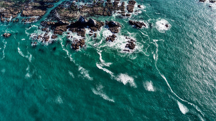 岩礁の空撮