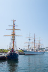 Fototapeta na wymiar 長崎帆船祭り Nagasaki Sailing ship Festival　長崎県長崎港　日本丸とみらいへ
