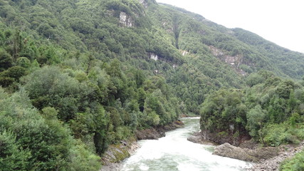 lagos. ríos montañas