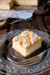 juicy cheesecake from tin with crumbles