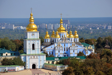 Fototapeta na wymiar Saint Michael's Golden-Domed Monastery in Kyiv, Ukraine