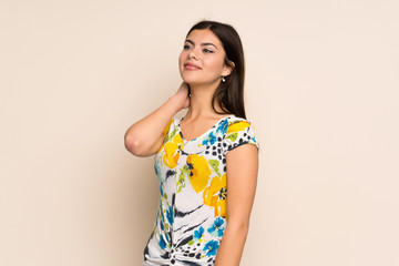 Obraz premium Teenager girl with floral dress thinking an idea