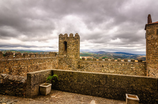 Braganca is a Portuguese tourist destination, famous for the ramparts from which you can enjoy a beautiful view