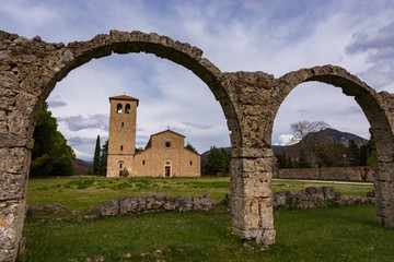 Rocchetta a Volturno, Isernia, Molise. Abbazia benedettina di San Vincenzo al Volturno. Storica...