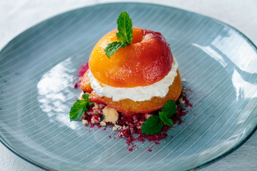 Roast peach with cream