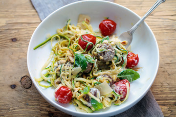 Meatballs with courgette spaghetti