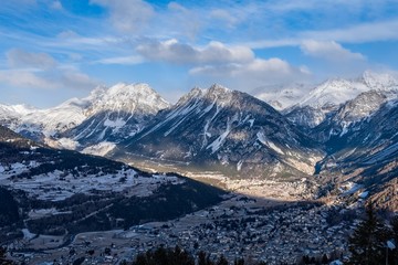 Fototapeta premium BORMIO, ITALY, January 2019: panoramic view from the mountain.