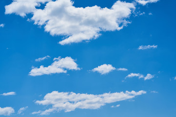 Obraz na płótnie Canvas Beautiful sky with fluffy clouds