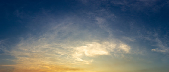 Obraz premium Beautiful morning sky background.