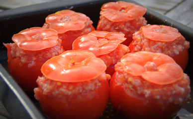 tomates farcies  crues ,faites maison