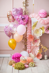 The decor of the first birthday	