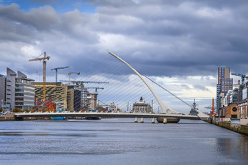 Fototapeta na wymiar Samuel Beckett Bridge, Dublin, Ireland
