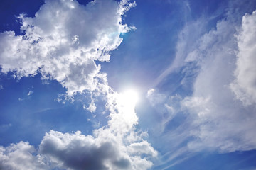 Obraz premium Sunlight in blue sky with cloud 