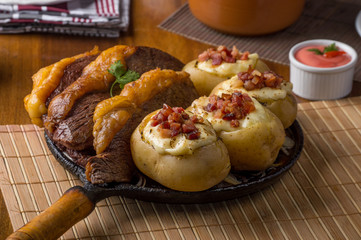 Picanha com batata recheada