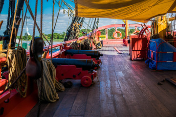 L'Hermione au port. © Bernard GIRARDIN