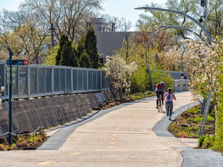 People using The 606 Bloomingdale Trail for exercise and to commute. Streets of Chicago, main...
