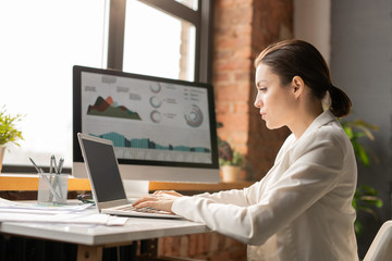Analyzing online data