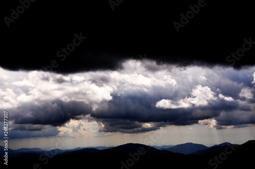 Ciel Coucher De Soleil Nuage Nuage Soleil Paysage Nature Bleu Lever Du Soleil Lumiere Montagne Fonce Meteo Crepuscule Nuageux Ensoleille Horizon Orage Nuit Paradis Dramatique Soir Wall Mural Gilles