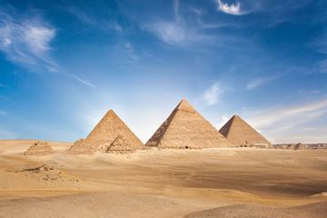 General view of pyramids - obrazy, fototapety, plakaty