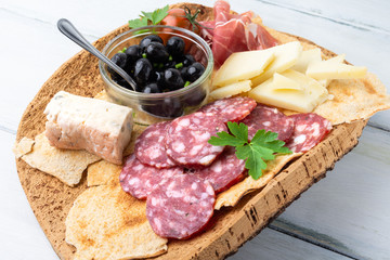 Vassoio di salumi e formaggi italiani