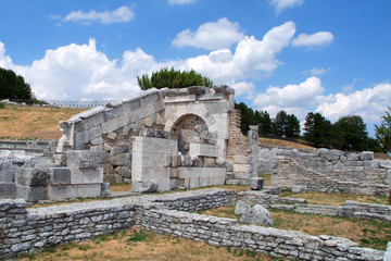 Fototapeta na wymiar Pietrabbondante, Molise/Italy - The archaeological remains with the Samnites Temple and Theatre.