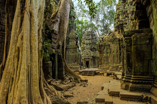 Galleries and gopura entrance at 12th century temple Ta Prohm, a Tomb Raider film location, Angkor, Siem Reap, Cambodia