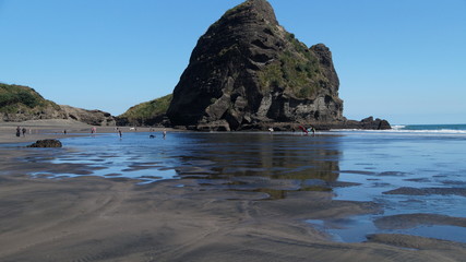 Auckland - Piha Beach - New Zealand