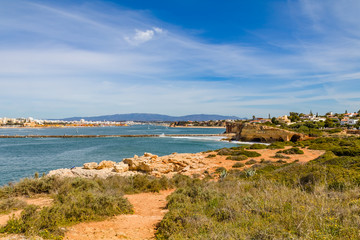 Vista do Ferragudo em Algarve Portugal