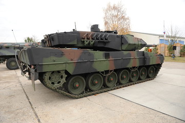 Fototapeta na wymiar Kampfpanzer Leopard II