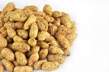 In shell Raw Peanuts