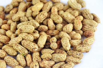 In shell Raw Peanuts