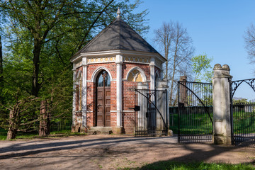 Torw&auml;rterh&auml;user