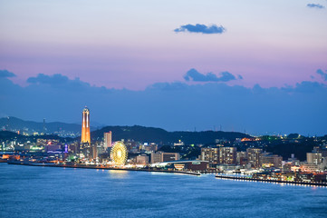 Fototapeta premium 夕陽に輝く関門海峡
