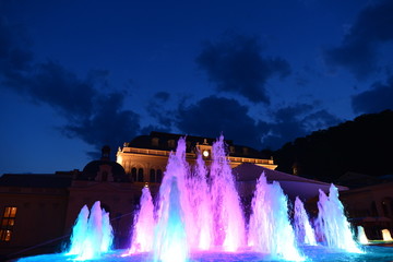 Wasserfontäne vor Kasino, ehem. Kurhaus in Baden bei Wien