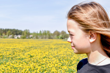 Fototapeta premium Girl and spring landscape