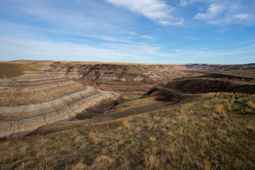 Drumheller HooDoos is a 0.5 kilometer heavily trafficked loop trail located near Drumheller,...