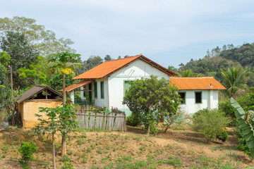 Residência de pequeno produtor rural em Guarani, estado de Minas Gerais, Brasil