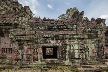 Fototapeta premium The incredibly beautiful Preah Khan temple ruins at Angkor, Siem Reap, Cambodia